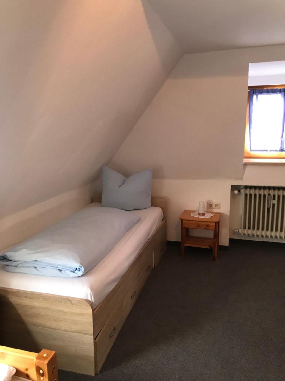 Hotel Guntia Boardinghouse Гюнцбург Екстер'єр фото