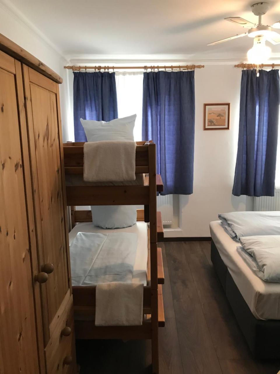 Hotel Guntia Boardinghouse Гюнцбург Екстер'єр фото