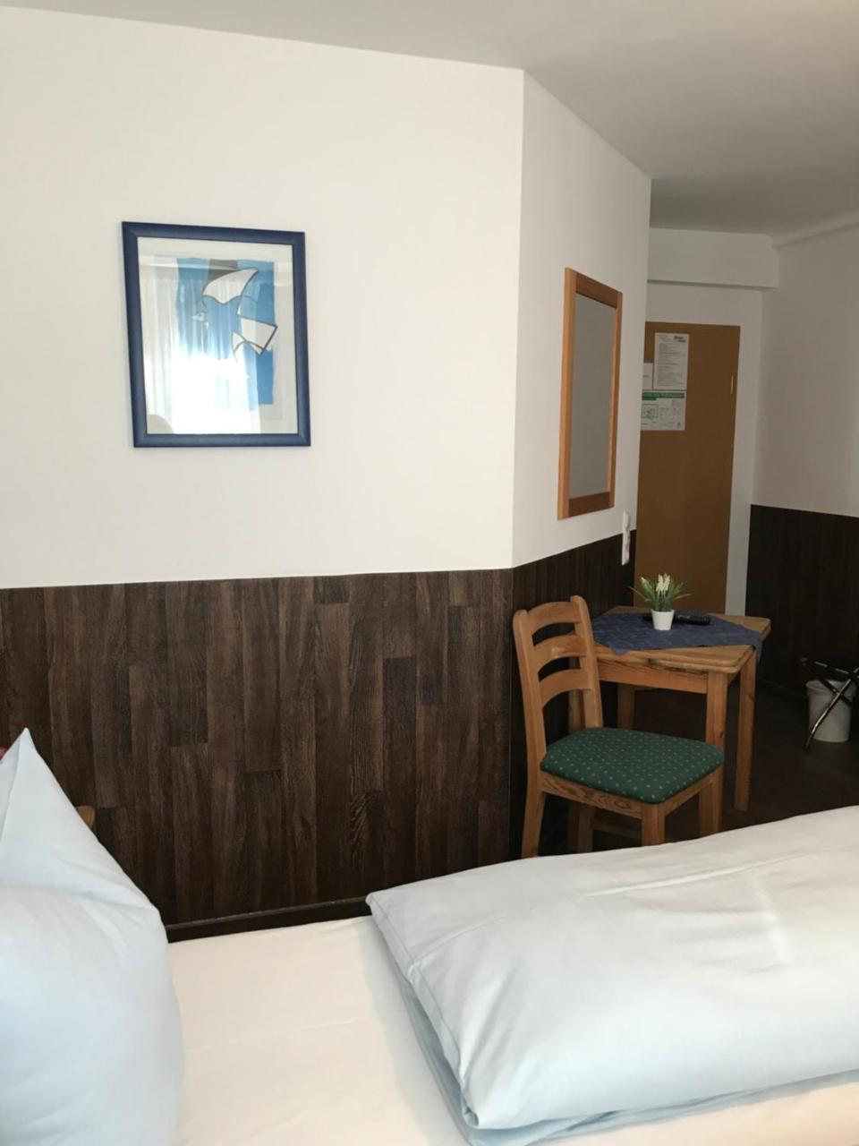 Hotel Guntia Boardinghouse Гюнцбург Екстер'єр фото