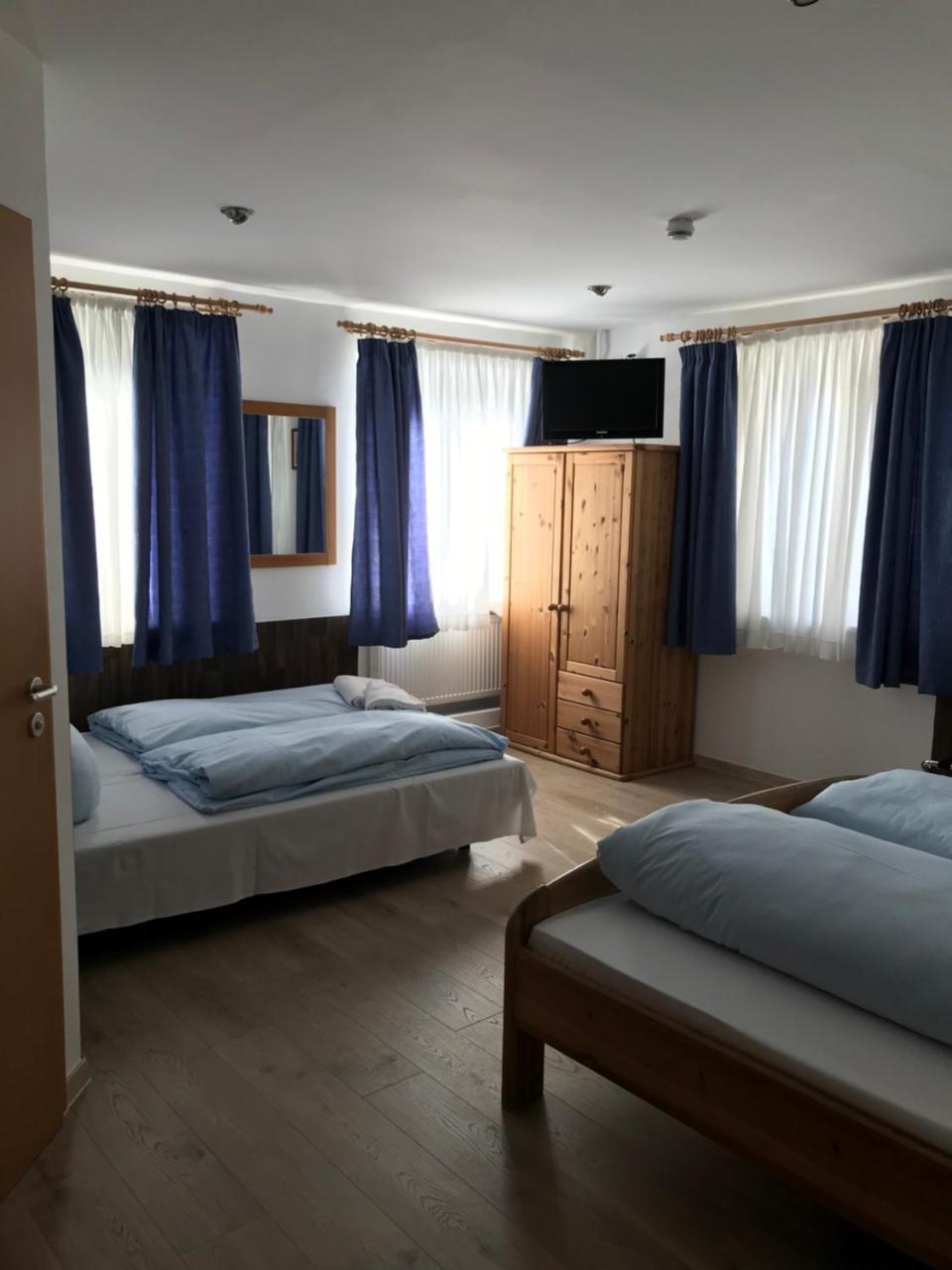 Hotel Guntia Boardinghouse Гюнцбург Екстер'єр фото