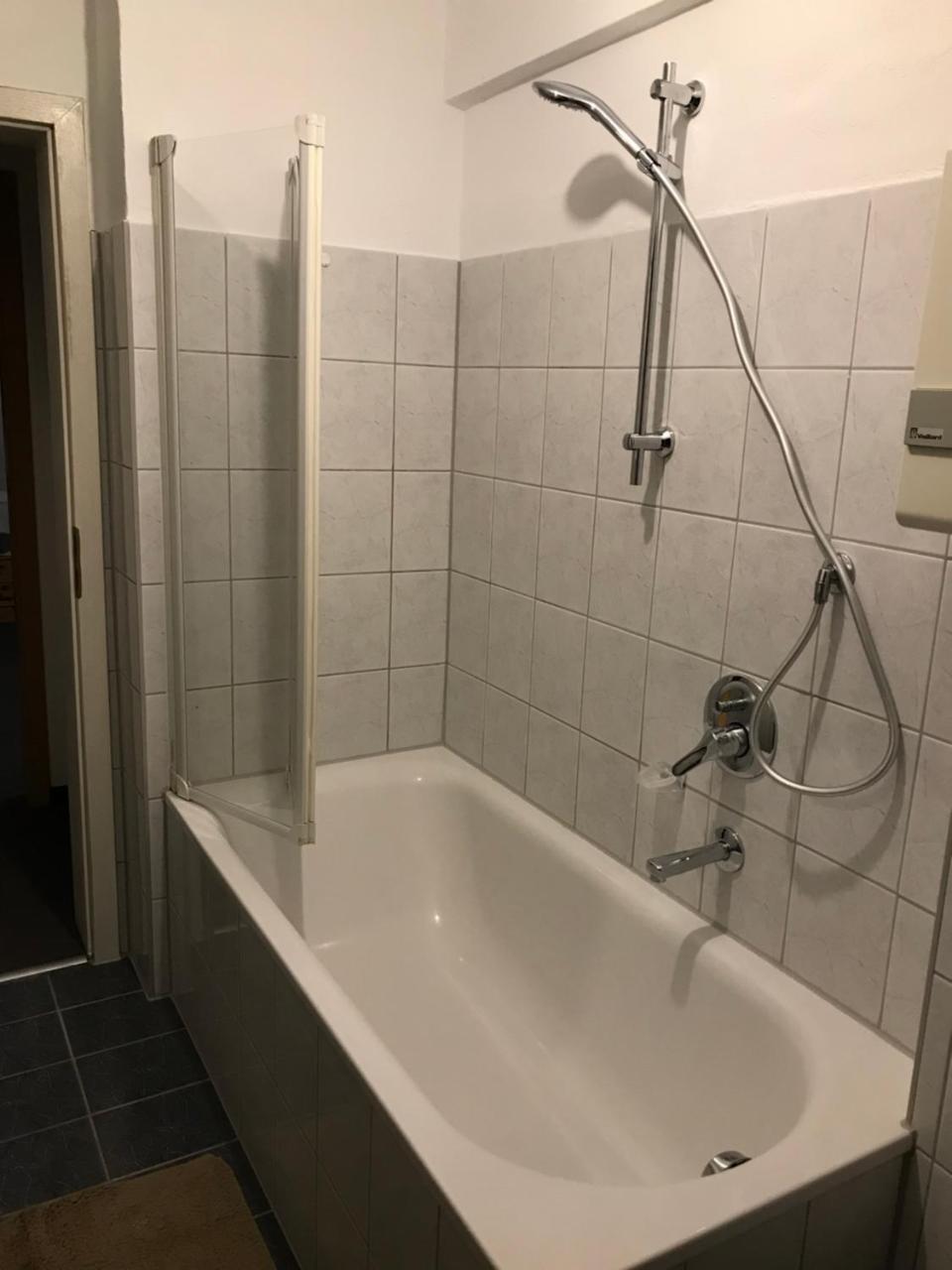 Hotel Guntia Boardinghouse Гюнцбург Екстер'єр фото